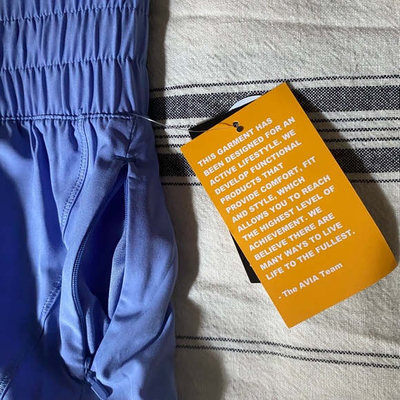 Large, running shorts - Picture 2 of 4